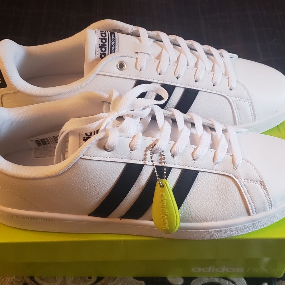 Adidas Neo